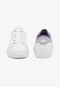 Lacoste POWERCOURT 224 - Zapatillas - wht/lt purp
