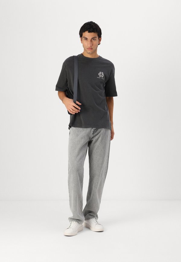 EDDIE - Straight leg jeans2