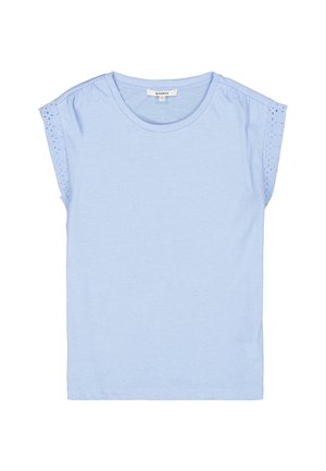 Helles blaues T-Shirt mit kurzen Ärmeln. Weicher Baumwollstoff, runder Ausschnitt, mit Ösenverzierungen an den Ärmeln und einem lässigen Schnitt.