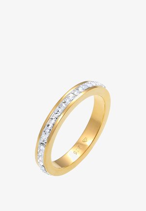 Vergoldeter Ring mit schmalem Band und einer Reihe klarer, rechteckiger Edelsteine auf einer Seite, glatte Innenfläche, Größe innen angegeben.