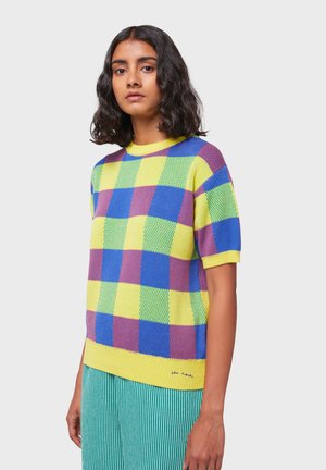 Maglione a maniche corte lavorato a maglia in un motivo a quadri blu, giallo, rosso e verde; presenta un collo rotondo e orlo a coste.