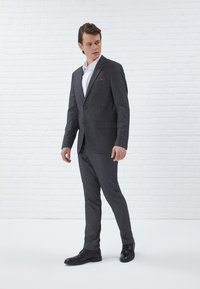 Pier One TWO TONE BIRDSEYE SUIT - Oblek - dark grey
