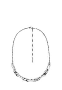Collana in argento con design della catena piatta e intrecciata. Maglie testurizzate e chiusura a moschettone, con catena regolabile.