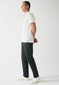 Next SLIM STRETCH 3 PACK - Hlače chino - black grey stone