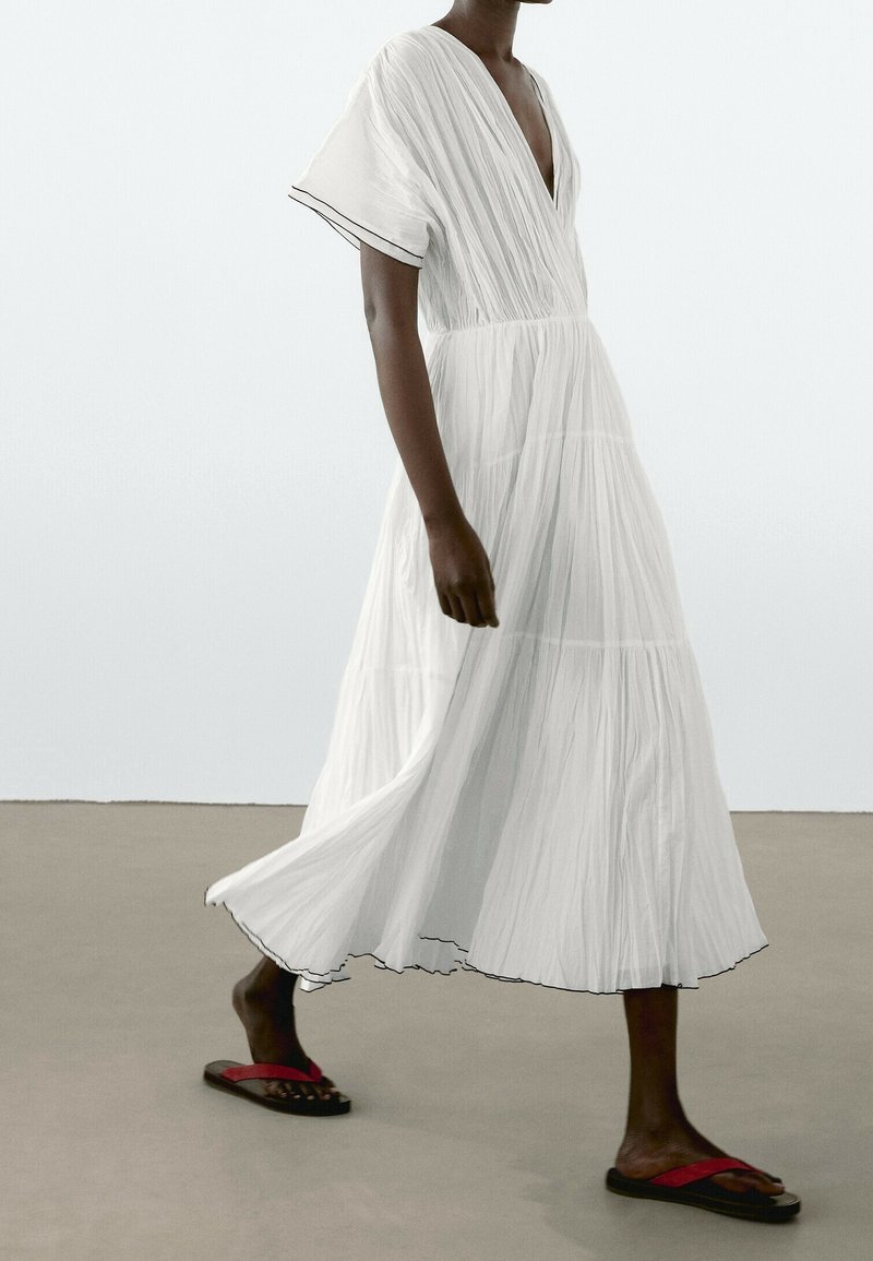 massimo dutti white pleated dress Massimo Dutti Contrast Pleated Long Dress