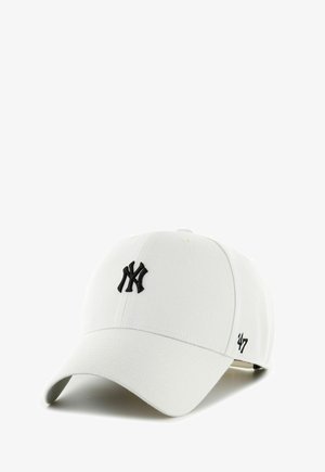 White baseball cap with black embroidered "NY" logo on front and "'47" stitched on the side.