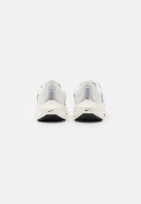 Nike Performance AIR ZOOM PEGASUS 40 - Zapatillas running asfalto - sail/black/coconut milk/white