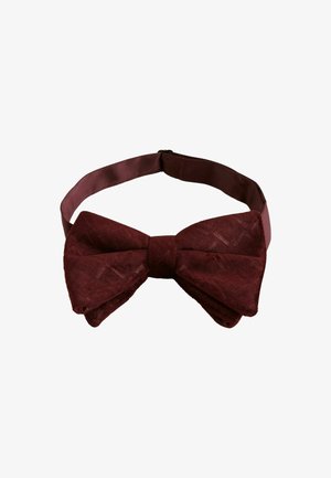 Noeud papillon bordeaux avec une surface texturée et une sangle en satin unie, présentant une forme classique papillon et une longueur ajustable.