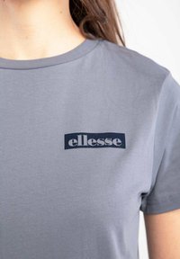 Ellesse Short - grey