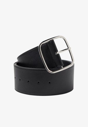 Schwarzer Ledergürtel mit glatter Textur, ausgestattet mit einer silbernen rechteckigen Schnalle und mehreren Löchern für eine verstellbare Passform.