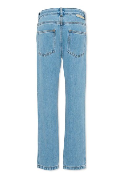 Lichtblauwe spijkerbroek met rechte pijpen, twee achterzakken, riemlussen en een klein beige label op de tailleband.