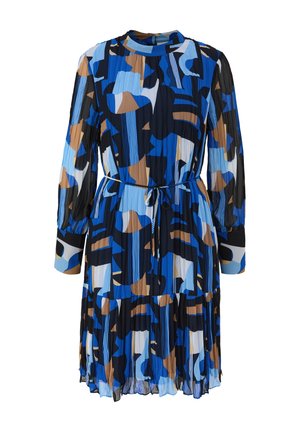 Langærmet plisseret kjole med abstrakt mønster i blå, sort, brun og hvid og bindebånd i taljen.
