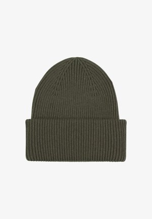 Gorro de punto verde oscuro con textura acanalada, parte superior redondeada y con vuelta. Fabricado en tejido suave para asegurar calidez y comodidad.