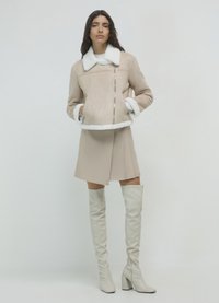 Calliope MONTONE  - Giacca in similpelle - beige