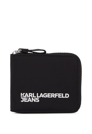Portofel negru cu fermoar pe margine și curea de mână, având logo-ul „KARL LAGERFELD JEANS” alb pe față.