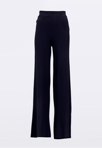 Pantaloni largi bleumarin cu textură verticală tip nervură, talie elastică și croială lungime completă. Material neted, fără elemente vizibile sau accente.