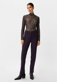 comma casual identity REGULAR - Chino - lila