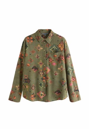 Langärmliges, olivgrünes Hemd mit Knöpfen, Kragen und mehrfarbigen geometrischen und floralen Mustern, mit einer Brusttasche auf der linken Seite.