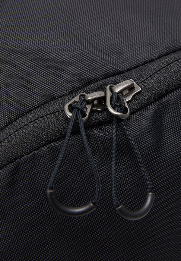 TRIPLE CANYON™ 24L BACKPACK - Rucksack4