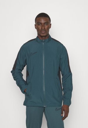 buy nike jackets online