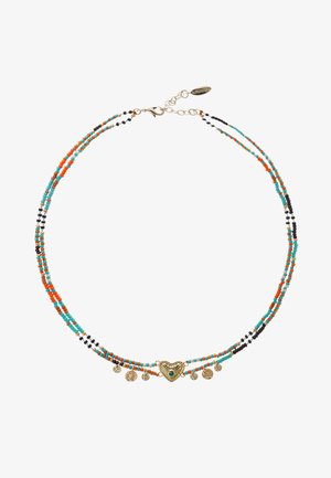 Mehrreihige Halskette mit kleinen Perlen in Orange, Türkis und Schwarz, mit einem goldenen Herz als Mittelstück und hängenden runden Anhängern.