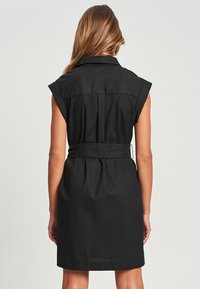 WILLA KOBE  - Haljina-majica - black