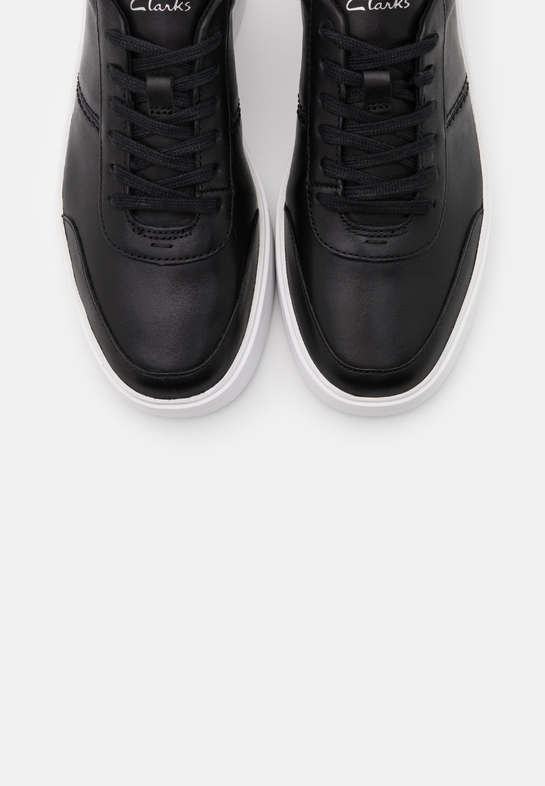 clarks walking trainers