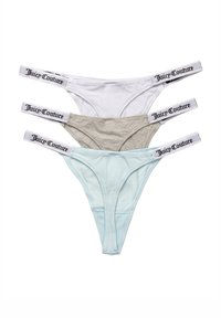 Drei Paar Stringtangas in Weiß, Grau und Hellblau. Jeder hat ein schwarzes "Juicy Couture"-Logo auf einem weißen Bund.