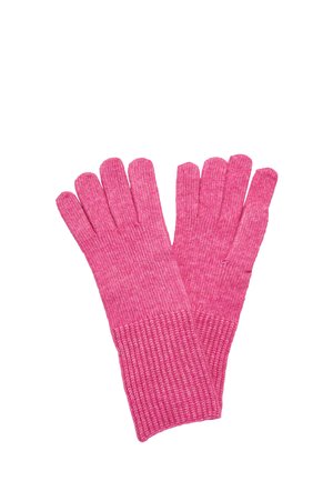 Een paar felroze gebreide handschoenen met geribbelde manchetten, plat neergelegd en iets overlapping op een witte achtergrond.