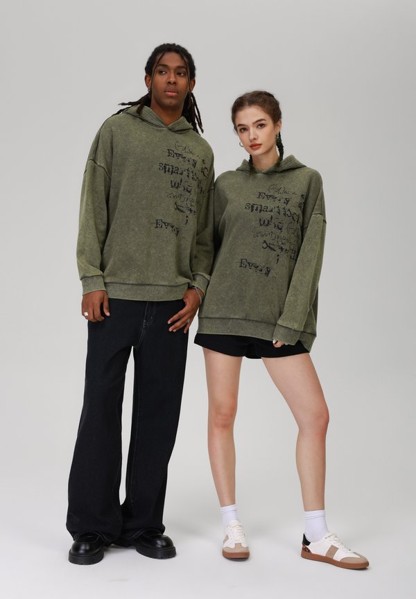 UNISEX - Hoodie - olive2