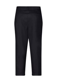 Pantalons noirs raccourcis avec une texture lisse, dotés d'une coupe ajustée, de poches arrière et d'une taille simple. Pas de matériel ou de motifs visibles.