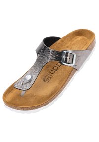 Sort og sølv flip-flop sandaler med tekstureret rem, hvid sål, metalspænde og blød brun fodseng, der har en komfortabel tåpostdesign.