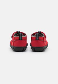 Keen SEACAMP II CNX CHILDREN UNISEX - Pārgājienu sandales - racing red/gargoyle