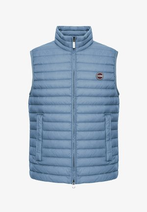 Gaiši zila, izšūta bezroku veste ar stāvošu apkakli, priekšējo rāvējslēdzēju, divām sānu kabatām un apaļu "Colmar" logotipu uz krūtīm.