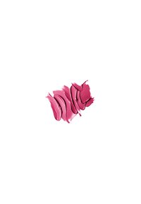 Texture crémeuse rose vif tourbillonnant sur un fond blanc, avec une épaisseur variable et une finition lisse et brillante. Idéal pour l'application cosmétique.