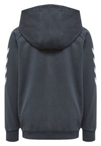 Hoodie in donkergrijs met een gestructureerde stof. Bevat witte diagonale strepen op de mouwen en heeft een relaxed fit met ribgebreide manchetten.
