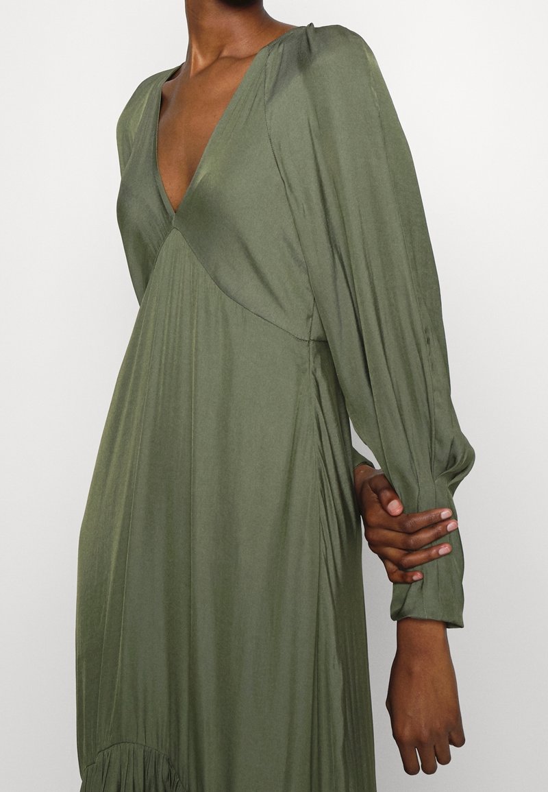 Banana Republic Maxi dress - green - (Pre-owned) - Zalando Banana Republic Maxi dress - green - (Pre-owned) - Zalando
