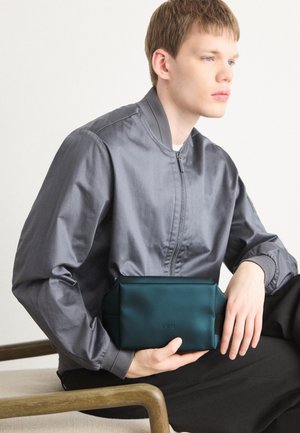 WASH BAG SMALL UNISEX - Higienos reikmenų kosmetinė - blue-metallic