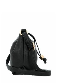 Borsa nera in pelle con finitura texturizzata, forma arrotondata, tracolla regolabile, hardware color oro e dettaglio di chiusura a coulisse.