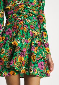 Who What Wear Robe de soirée - green