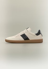 Επιλέχθηκε, white/black
