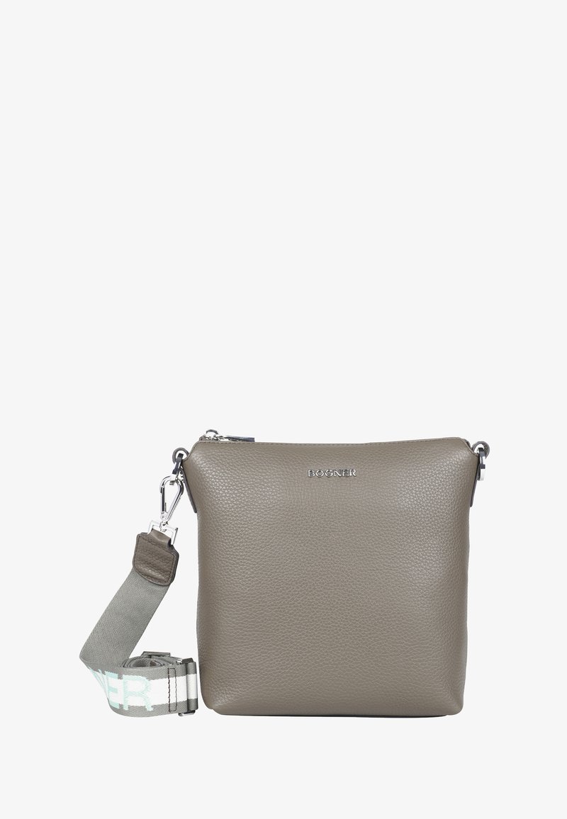 Borsa a tracolla grigia in pelle con finitura testurizzata, chiusura con zip, accessori in argento e tracolla regolabile con un motivo a contrasto.