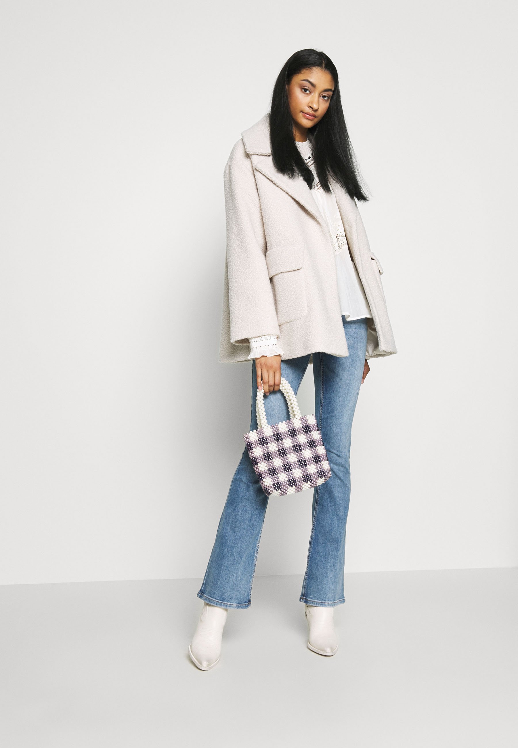 ONLY ONLBLUSH MID FLARED - Jeans a zampa - light blue denim/carta da  zucchero - Zalando.it