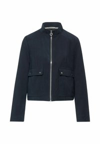 Marineblaue, gekürzte Jacke mit Stehkragen, Frontreißverschluss und zwei Brusttaschen. Hergestellt aus glattem Stoff mit Nähdetails.