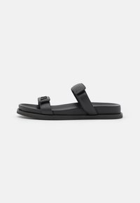 Selected, black