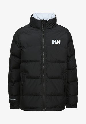 Zwarte pufferjack met een rits aan de voorkant, hoge kraag en contrasterende witte voering. Heeft horizontaal gestikte secties en logo-accenten.