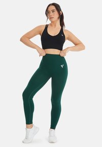 SQUATPROOF SCRUNCH DELUXE HIGH WAISTED - Tajice-hlače - green
