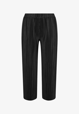 Zwarte geplooide broek met een elastische tailleband, met een gladde textuur en een verkorte lengte. Het ontwerp benadrukt verticale lijnen en een getailleerde vorm.