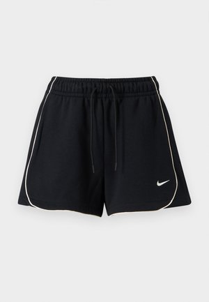 Czarne sportowe szorty z białym obszyciem na krawędziach, elastycznym pasem z sznurkiem oraz małym białym logo Nike Swoosh na dolnej lewej nodze.