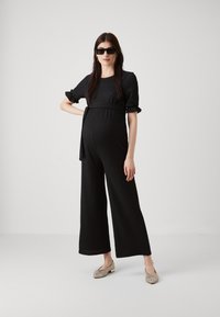 ONLY MATERNITY OLMHARPER 2/4 FRILL JUMPSUIT  - Jumpsuit - black